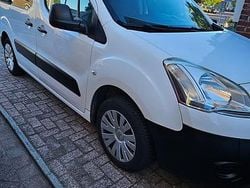 Wit Gebruikt 2013 Citroën Berlingo Sedan | € 4.000 (Goede deal)