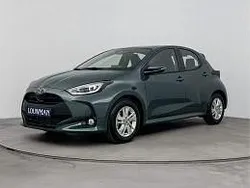 Forest green metallic (groen metallic) Nieuw 2025 Toyota Yaris Active Hatchback | € 28.345