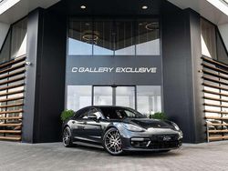 Grijs Gebruikt 2022 Porsche Panamera Sport Sedan | € 89.995 (Eerlijke prijs)