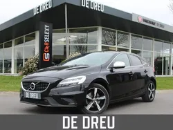Zwart Gebruikt 2018 Volvo V40 R-Design Stationwagen | € 18.995 (Eerlijke prijs)