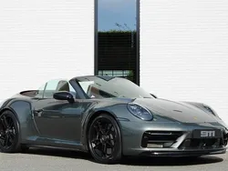 Groen Gebruikt 2022 Porsche 911 Carrera GTS Cabriolet | € 189.500 (Eerlijke prijs)
