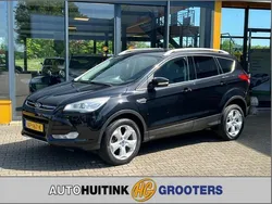 Zwart, metallic lak Gebruikt 2013 Ford Kuga Titanium SUV | € 14.945 (Eerlijke prijs)