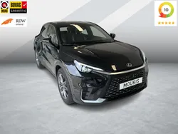 , metallic lak Gebruikt 2025 Lexus LBX Business Edition SUV | € 36.950 (Eerlijke prijs)