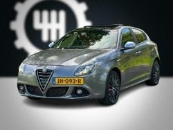 Grijs Gebruikt 2014 Alfa Romeo Giulietta Exclusive Hatchback | € 5.990