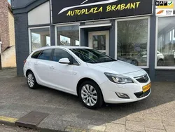 Wit Gebruikt 2012 Opel Astra Stationwagen | € 8.250 (Duur)
