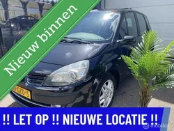 Zwart Gebruikt 2008 Renault Scénic II MPV | € 1.999 (Eerlijke prijs)