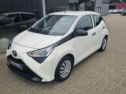 Wit Gebruikt 2020 Toyota Aygo Hatchback | € 10.495 (Eerlijke prijs)