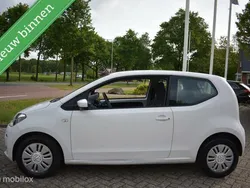 Wit Gebruikt 2012 VW up! move up! Hatchback | € 3.499 (Goede deal)