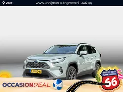 Urban khaki (licht groen) Gebruikt 2023 Toyota RAV4 Hybrid Executive SUV | € 47.900 (Eerlijke prijs)