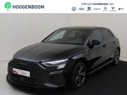 Zwart Gebruikt 2022 Audi A3 Sportback Basis Hatchback | € 31.950 (Eerlijke prijs)