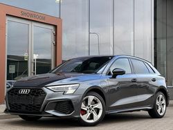 Grijs Gebruikt 2022 Audi A3 Sportback Competition Hatchback | € 31.900 (Eerlijke prijs)