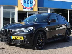Zwart Gebruikt 2017 Alfa Romeo Stelvio Veloce SUV | € 25.900 (Eerlijke prijs)