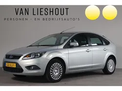 Groen Gebruikt 2009 Ford Focus Titanium Hatchback | € 2.750 (Eerlijke prijs)
