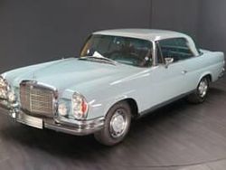 Blauwhorizontblau 304 Gebruikt 1971 Mercedes 280 SE Coupé | € 119.000