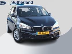 Zwart Gebruikt 2015 BMW 218 Sport Line Stationwagen | € 14.850 (Goede deal)