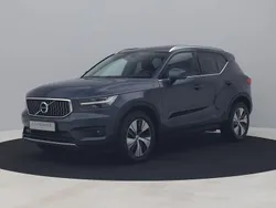 Blauw, metallic lak Gebruikt 2021 Volvo XC40 Inscription SUV | € 26.700 (Goede deal)
