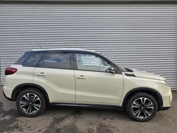 Beige Gebruikt 2020 Suzuki Vitara Style SUV | € 19.975 (Eerlijke prijs)