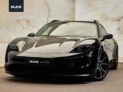 Zwart, metallic lak Gebruikt 2023 Porsche Taycan Sport Turismo Sedan | € 68.950 (Goede deal)