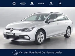 Zilver Gebruikt 2021 VW Golf VIII Business Stationwagen | € 26.440 (Eerlijke prijs)