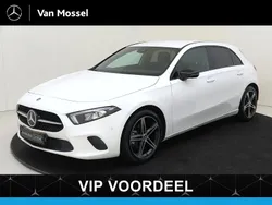 Wit Gebruikt 2019 Mercedes A180 Luxury Hatchback | € 25.495 (Eerlijke prijs)