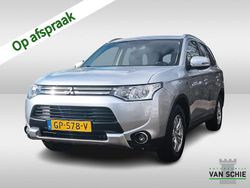 Grijs Gebruikt 2015 Mitsubishi Outlander P-HEV Edition SUV | € 11.400 (Eerlijke prijs)
