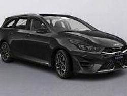 Black pearl (zwart metallic) Nieuw 2025 Kia Ceed Sportswagon Stationwagen | € 37.290 (Iets duurder)