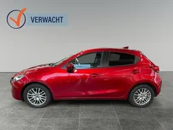 Rood Gebruikt 2024 Mazda 2 Exclusive-Line Hatchback | € 26.950 (Duur)