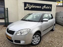 Grijs Gebruikt 2007 Skoda Fabia Ambiente Hatchback | € 3.950 (Eerlijke prijs)