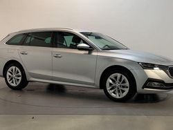 Grijs Gebruikt 2020 Skoda Octavia First Edition Stationwagen | € 15.450 (Goede deal)