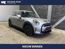 Zilver Gebruikt 2023 Mini Cooper Classic Hatchback | € 20.900 (Super prijs)