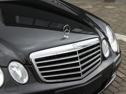 Zwart Gebruikt 2006 Mercedes E350 Elegance Stationwagen | € 12.900