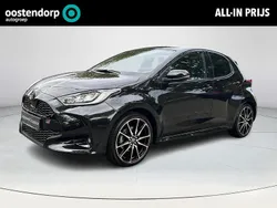 Zwart Gebruikt 2024 Toyota Yaris Hybrid Sport Hatchback | € 31.949 (Iets duurder)