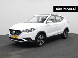 Wit Gebruikt 2020 MG ZS Luxury Sedan | € 15.995 (Eerlijke prijs)