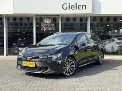 Zwart, metallic lak Gebruikt 2020 Toyota Corolla Business Edition Stationwagen | € 19.900 (Eerlijke prijs)
