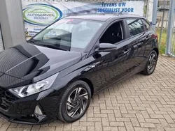 Zwart Gebruikt 2023 Hyundai i20 Comfort Hatchback | € 19.250 (Eerlijke prijs)