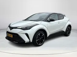 Wit Gebruikt 2023 Toyota C-HR Sport SUV | € 32.880 (Iets duurder)