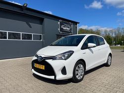 Wit Gebruikt 2017 Toyota Yaris Hatchback | € 12.950 (Goede deal)