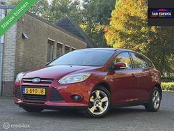 Rood Gebruikt 2014 Ford Focus Hatchback | € 5.499 (Eerlijke prijs)