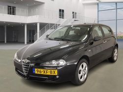 Zwart Gebruikt 2007 Alfa Romeo 147 Distinctive Hatchback | € 3.450 (Iets duurder)