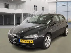 Zwart Gebruikt 2007 Alfa Romeo 147 Distinctive Hatchback | € 3.450 (Duur)