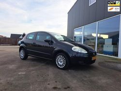 Zwart Gebruikt 2010 Fiat Punto Hatchback | € 1.695 (Eerlijke prijs)