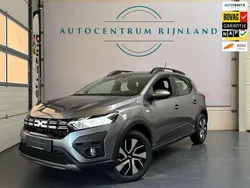 Grijs Nieuw 2025 Dacia Sandero Stepway Hatchback | € 25.999 (Eerlijke prijs)