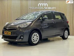 Grijs Gebruikt 2011 Toyota Verso-S MPV | € 5.750 (Duur)