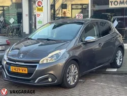 Grijs Gebruikt 2019 Peugeot 208 Signature Sky Hatchback | € 13.999 (Goede deal)