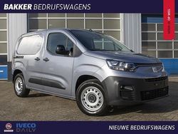 Grijs Gebruikt 2023 Fiat e-Doblò MPV | € 33.875