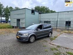 Grijs Gebruikt 2010 VW Touran Highline MPV | € 4.350 (Eerlijke prijs)