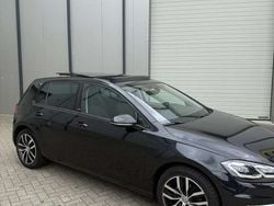 Zwart Gebruikt 2017 VW Golf VII Sound Stationwagen | € 16.500 (Duur)