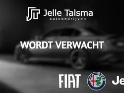 Zwart Gebruikt 2023 Peugeot 208 Allure Hatchback | € 16.945 (Goede deal)