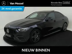 Zwart Gebruikt 2022 Mercedes C300e AMG line Sedan | € 45.945 (Eerlijke prijs)