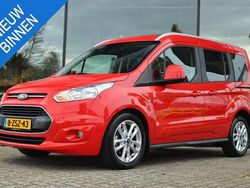 Rood Gebruikt 2015 Ford Tourneo Connect Titanium MPV | € 14.900 (Iets duurder)